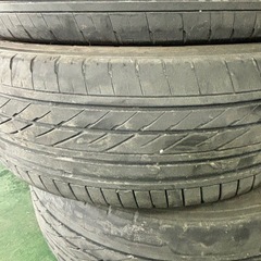 ハイエースタイヤ　グッドイヤーナスカー215/60/17