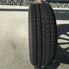 スタッドレスタイヤ 205/60R16 4本 ホイール付 ブリヂストン製　VRX2の画像
