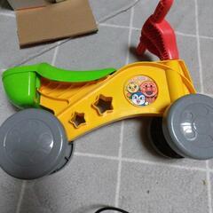 アンパンマンゴーゴーバギーの画像