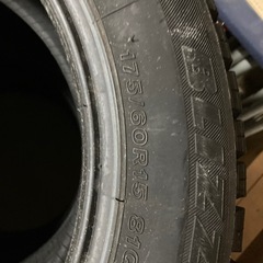 ブリヂストンブリザッグ　　175/60/15 スタッドレスの画像