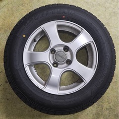 グッドイヤー　スタッドレス　ホイール付き175/70/14