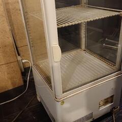 ツードア冷蔵ショーケースの画像