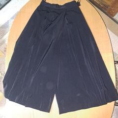 ワイドパンツの画像