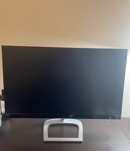 液晶ディスプレイ\n