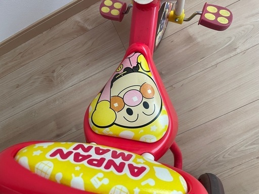 最終値下げアンパンマン三輪車 (ぽむてーい) 栗東の三輪車の中古