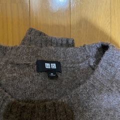 ユニクロのセーターの画像