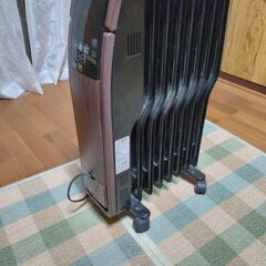 オイルヒーター　2021年製　木目ダーク　アイリスオーヤマ