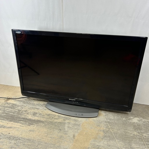 テレビ本体40インチ シャープLC-40V8 亀山ブランド 液晶テレビ2013年製