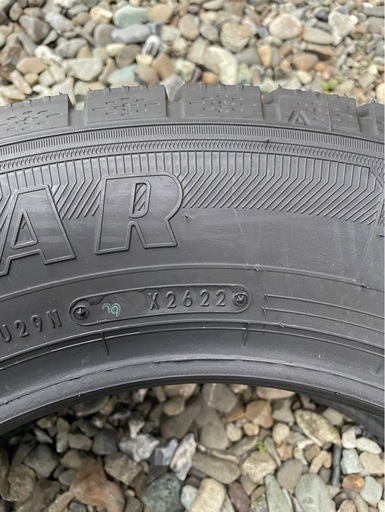 新品スタッドレス　195/65R15　4本セット　