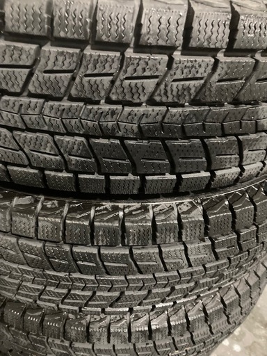 引渡し決定ｽﾀｯﾄﾞﾚｽﾀｲﾔ175/80R15ｼﾞﾑﾆｰｼｴﾗなど