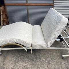 ●ヤマゼン  電動折りたたみベッド●