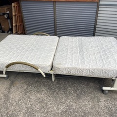 ●ヤマゼン  電動折りたたみベッド●の画像