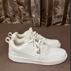 NIKE COURT BOROUGH LOW ナイキ  コートバーロウの画像