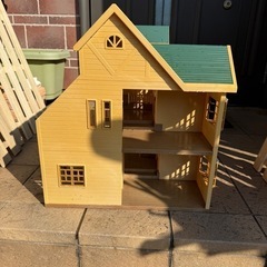 シルバニアファミリー緑の屋根の大きなお家の画像