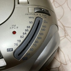 シルバー CDプレーヤー ラジオ カセットデッキの画像