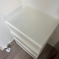 無印良品透明収納ケース3つの画像