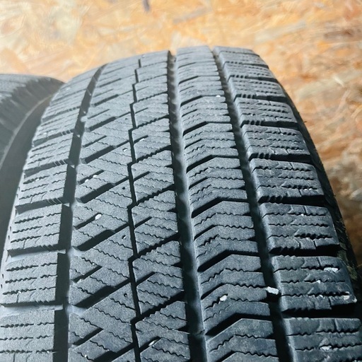 バリ山　BRIDGESTONE ブリヂストン　ブリジストン VRX2 195/65R15 スタッドレス　タイヤ　2020年製　15イン