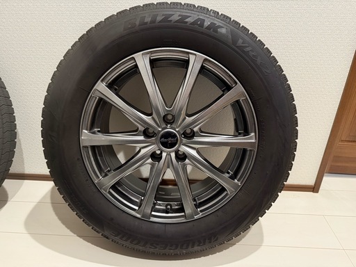 スタッドレスタイヤ　ブリヂストン