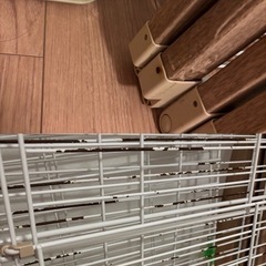 犬のケージ　サークル　　給水機の画像