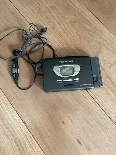 ポータブルカセットプレーヤー