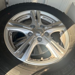 ヴォクシータイヤ本日限り！！多少の値下げ交渉承ります！