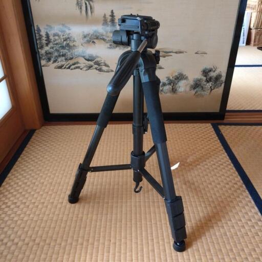 カメラの三脚