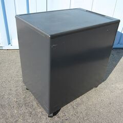 3段ワゴン　鍵あり　ブラック　プラス製　400ｘ580ｘ610の画像