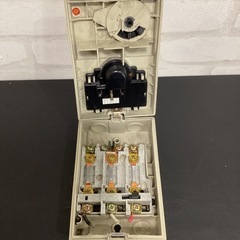 【ノーチェック品】松下電工 ナショナル ハイプロ 配電函3P30A ③の画像