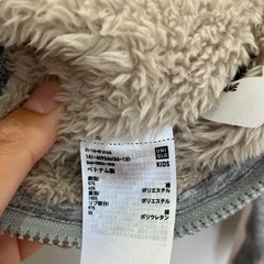 UNIQLO 裏モコモコパーカー120の画像