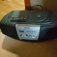 レトロなラジカセ