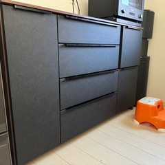  家具メーカーのキッチンボード