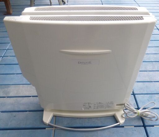 トヨトミ/開閉式・遠赤外線パネルヒーター/ EPH120 遠赤外線暖房器/通電確認済み・中古品・本体のみ