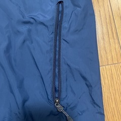 モンベル　ウインドブレーカーの画像