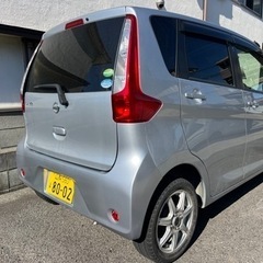 車検取れたて 令和8年11月まで！ デイズ カロッツェリアナビ シートカバーの画像
