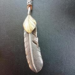 ゴローズ上金特大フェザー左向きの画像