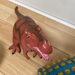 ティラノサウルス・アンキロサウルス他恐竜フィギュアの画像