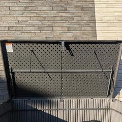 コストコ LIFETIME ホリゾンタル物置の画像