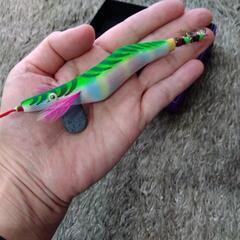 エビ型ルアーの画像