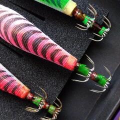 エビ型ルアーの画像