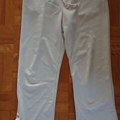 nico snd ニコアンド ベージュ系のパンツ ズボン