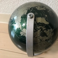 地球儀(お渡しする時、プチプチと紙袋を使ってお渡しします)の画像