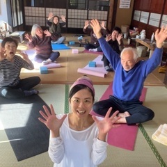 60代から始める健康作りヨガ教室の画像