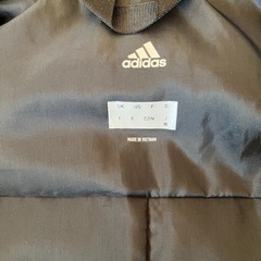 adidas ベンチコートMサイズ　の画像