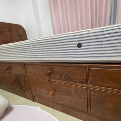 収納付きベッドの画像