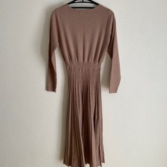 ニットワンピースの画像