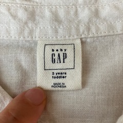 【美品】 GAP KIDS 白シャツ　100の画像