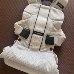 "お話し中です"　BabyBjörn抱っこ紐