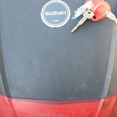 GIVI製 トップケース スズキ 純正 中古 バイク 部品 26L オプション リアボックス テールボックス 鍵 ベース付き 車検 Genuineの画像