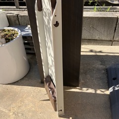 狭い玄関にも！マグネット式　傘立ての画像