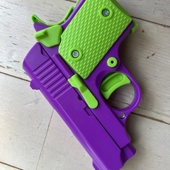 音がなる❗️拳銃　おもちゃ　